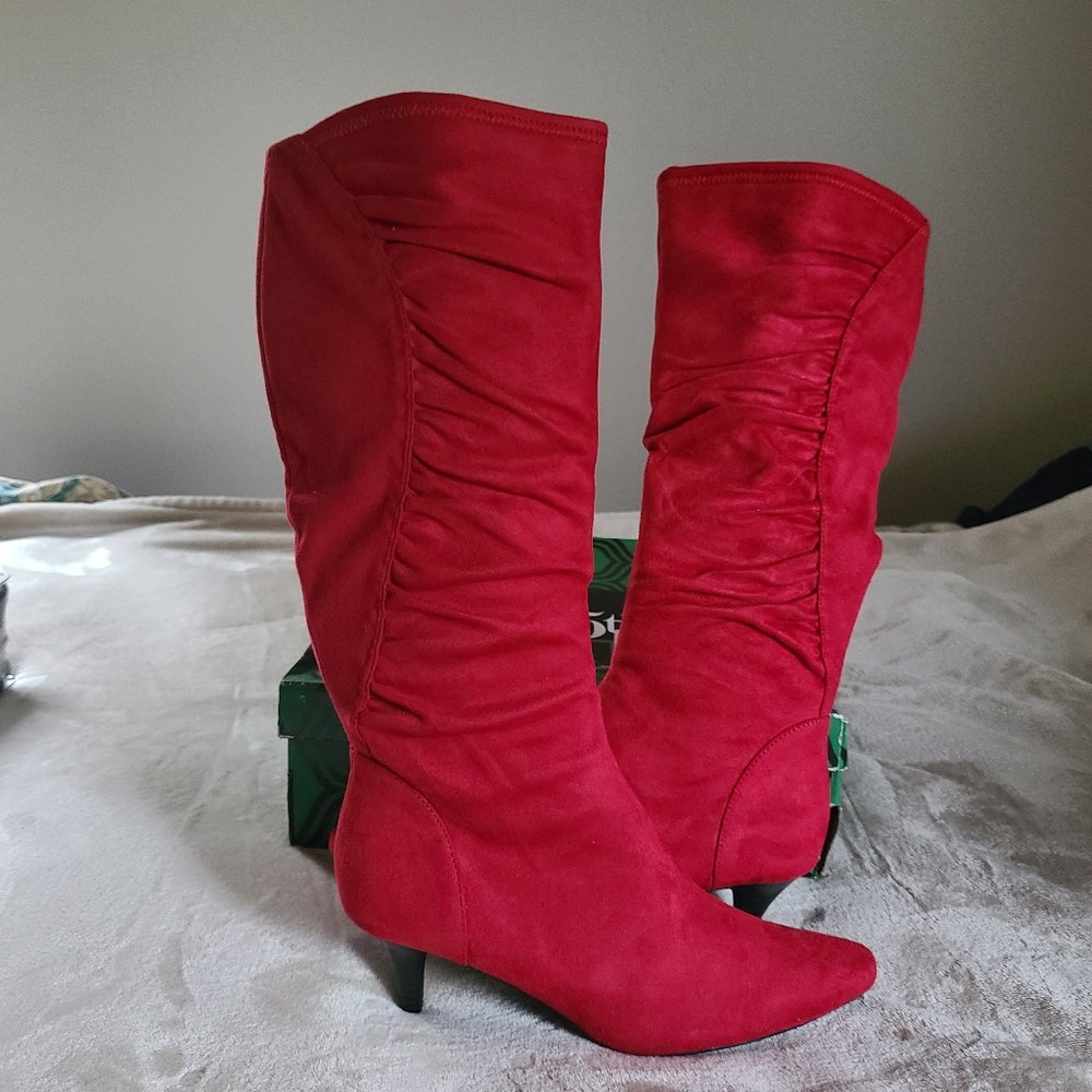NIB East 5th suede boots